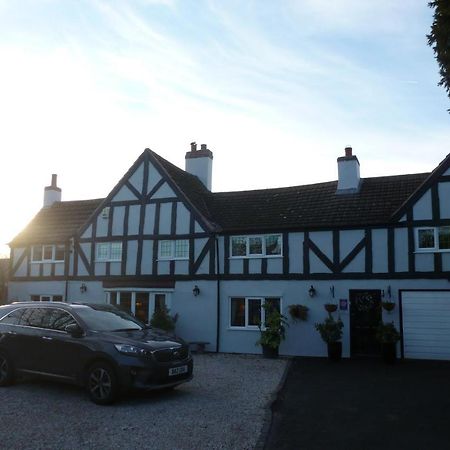 Newark Lodge Guest House ภายนอก รูปภาพ